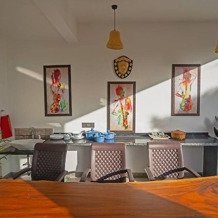 Almond Villa Find Your Paradise อลีบาก ภายนอก รูปภาพ