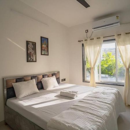 Almond Villa Find Your Paradise อลีบาก ภายนอก รูปภาพ
